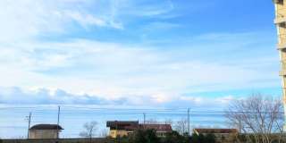 Квартира с красивым видом на море. Пляж 100 метров. Современный новый ремонт.