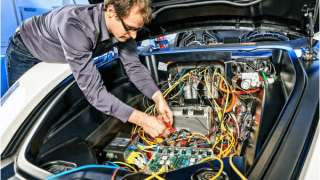 Автосервис.Автоэлектрика 12-24v.Компьютерная диагностика.Реставрация подвески.Ремонт двигателей.