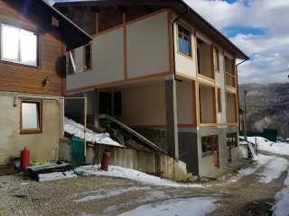 Дом и гостевой дом в Сочи на Красной поляне