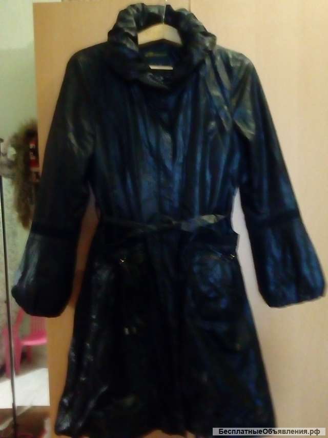 Плащ женский