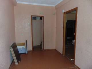 3-х комнатную квартиру, 61м2, ул.Хрусталева