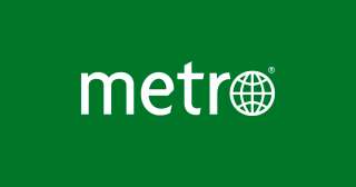 Распространители газеты "Metro" (утро)