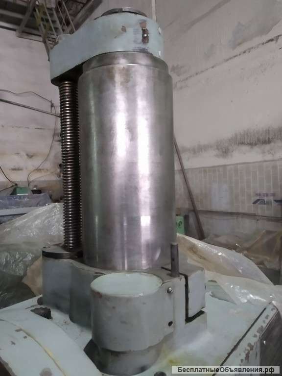 Станок радиально сверлильный 2К52