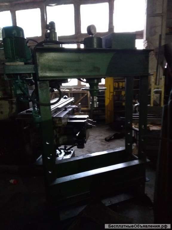 Пресс гидравлияческий 1671М