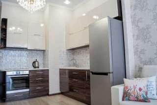 2-комнатная квартира в ЖК "Посейдон". Новый стильный ремонт. Вид на море. Море 100 метров.