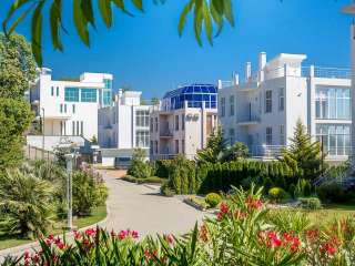 Сочи, Прозрачная ул., 216 кв.м., таунхаус с ремонтом.