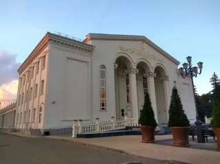 2 комнатная квартира в центре (ЗИП, Дворец бракосочетания)