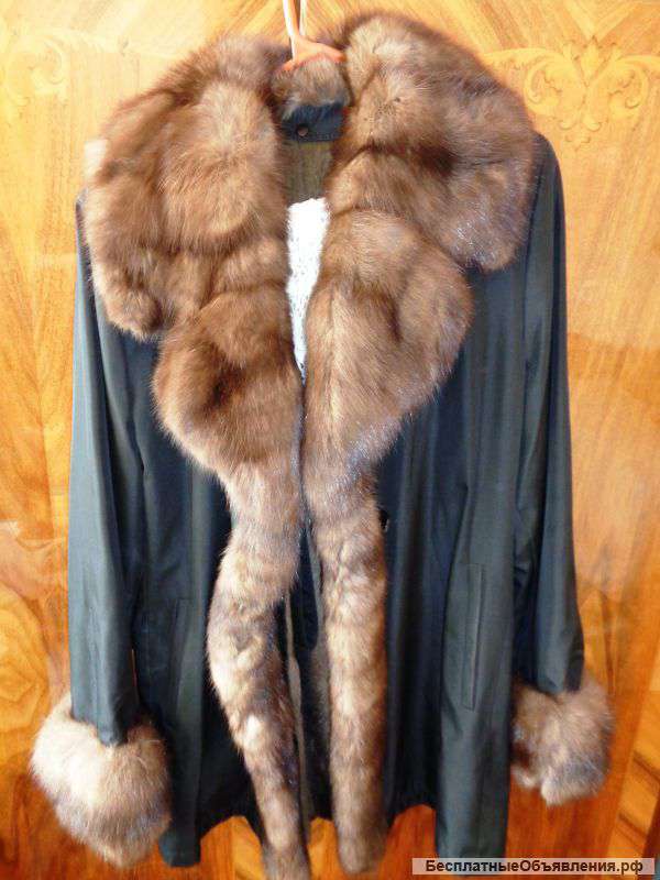 Двусторонняя куртка (нейлон-бобер) с отделкой из натурального соболя