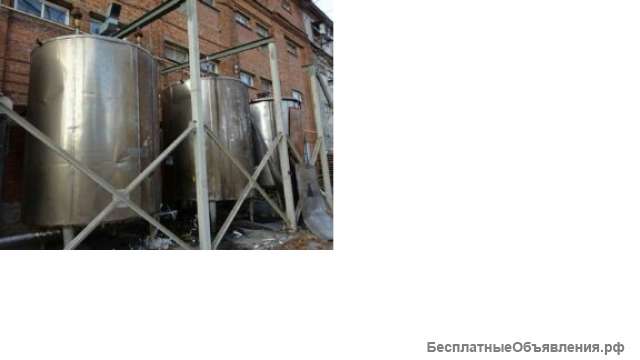 Емкости нержавеющие, объем -10 куб.м., вертикальные, термос