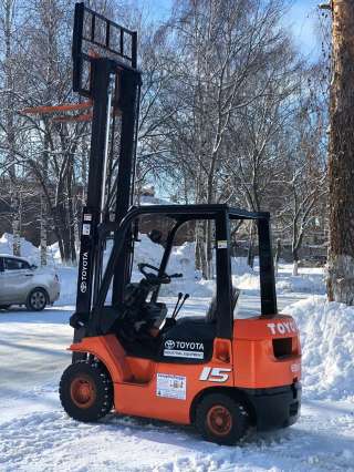 Бензиновый погрузчик бу Toyota 7Fgl15