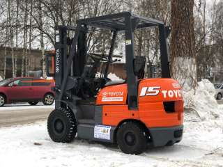 Дизельный погрузчик бу Toyota 6fd15