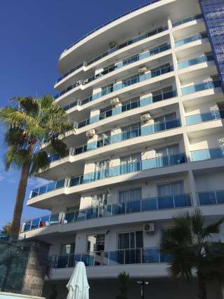 3-х комн. квартира 95 м2 в ЖК премиум-класса отельного типа в центре Аланьи, Турция