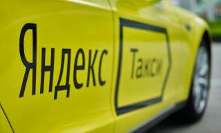 Водитель в такси