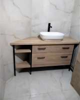Мебель для ванной комнаты из массива ценных пород дерева