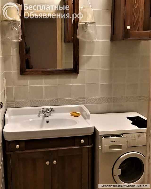 Мебель для ванной комнаты из массива ценных пород дерева