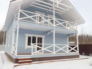 Зимний дом со всеми коммуникациями в обжитой деревне Калужское Варшавское шоссе 75 км от МКАД