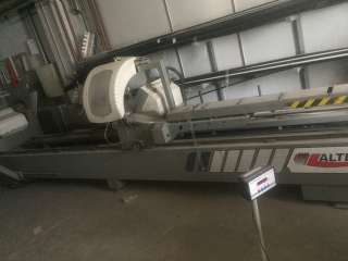 Пила двухголовая с выдвижными дисками