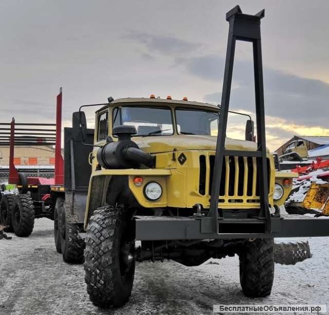 Урал Лесовозный тягач (6х6, ДВС ЯМЗ)