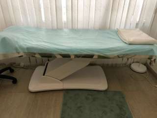 Кресло / Кушетка косметолога (гидравлика) Была в эксплуатации 2 мес. Состояние идеальное.