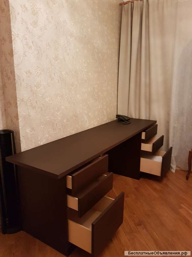 Стол Каллигарис, Италия