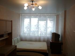 Сдам просторнуя однокомнатную квартиру