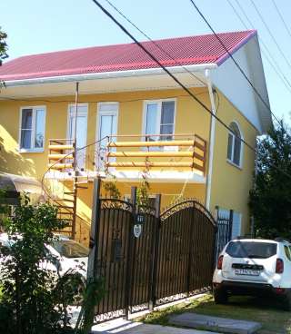 Дом 160кв.м, Жилой Гараж 80кв.м, участок 29 соток