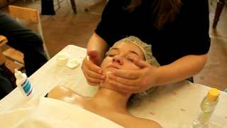 Омолаживающий массаж лица и шеи