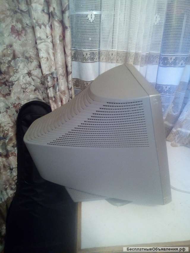 Б/У монитор LG T710MH ВСТРОЕННЫМ ЗВУКОМ