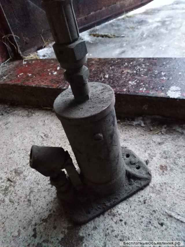 Домкрат авто в сервис. Доставка