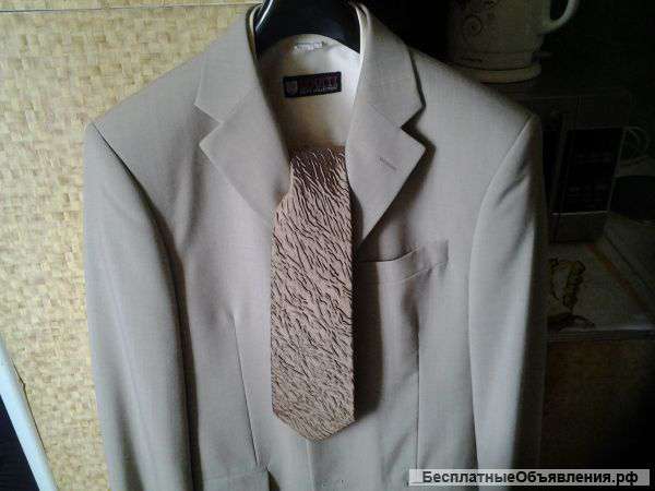 Мужской костюм