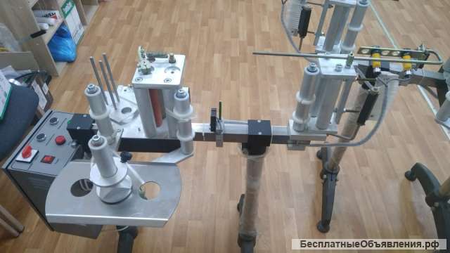 Аппликатор самоклеящейся этикетки автомат