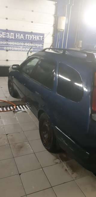 Автомобиль 2000года