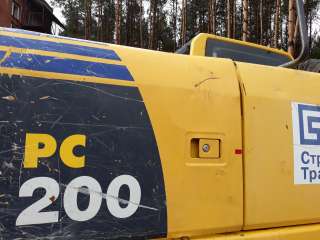 Komatsu PC200 экскаватор гусеничный двигатель без наработки