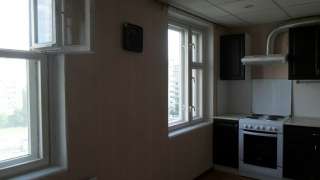 Сдаю 2-х ком квартиру Общ.пл. 45 кв.м. ( Евродвушка). После ремонта. М" Коменданский пр" 10 мин тр.