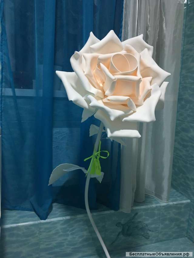 Роза-светильник "Белый и кремовый Зефир"