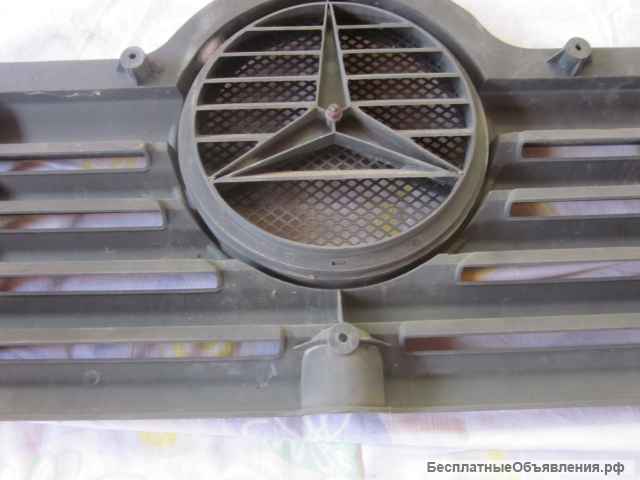 Решетка радиатора, б/у, в сборе для грузовых автомобилей Mercedes Atego