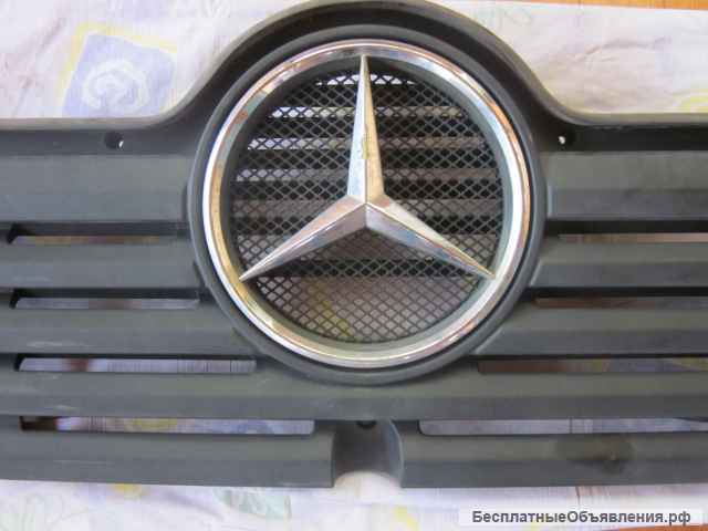 Решетка радиатора, б/у, в сборе для грузовых автомобилей Mercedes Atego