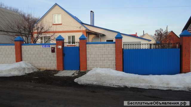 Жилой кирпичный дом