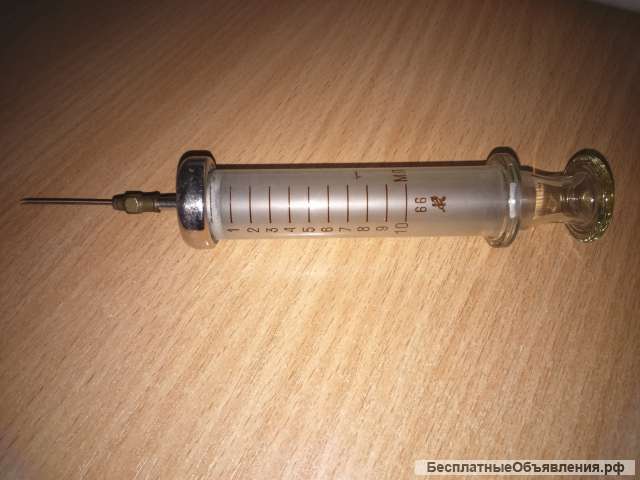 Шприц стеклянный медицинский (СССР, 1966 г.в.)