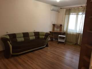 Сдаю 1 к.кв. ул. Стабильная 17/1