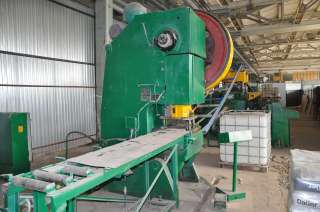 Пресс КД 2330 от линии по производству среднегрузовых стеллажей