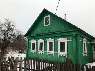 Дом в деревня возле реки
