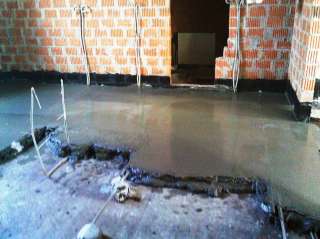 Стяжка пола по маякам. Ремонт квартир под ключ и частично