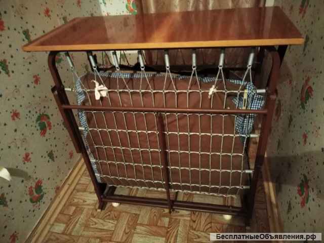 Кровать стол трпнсформер