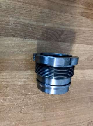 Тадано запчасти кму Z 300 гайка аутригера