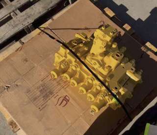 Komatsu запчасти 723-47-13502 Komatsu PC 200 -6 клапан