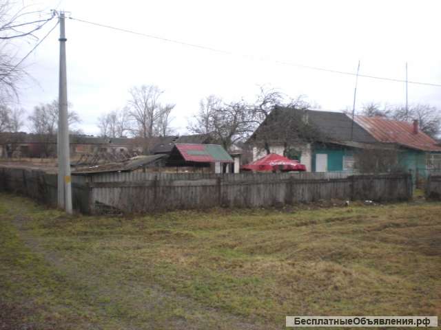 Полдома 40 кв.м на 20 сотках