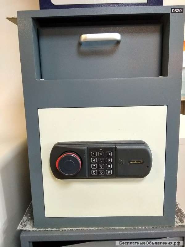 Депозитный сейф Diplomat DS20