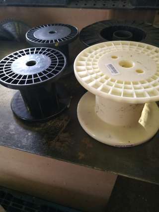 Пластиковая катушка