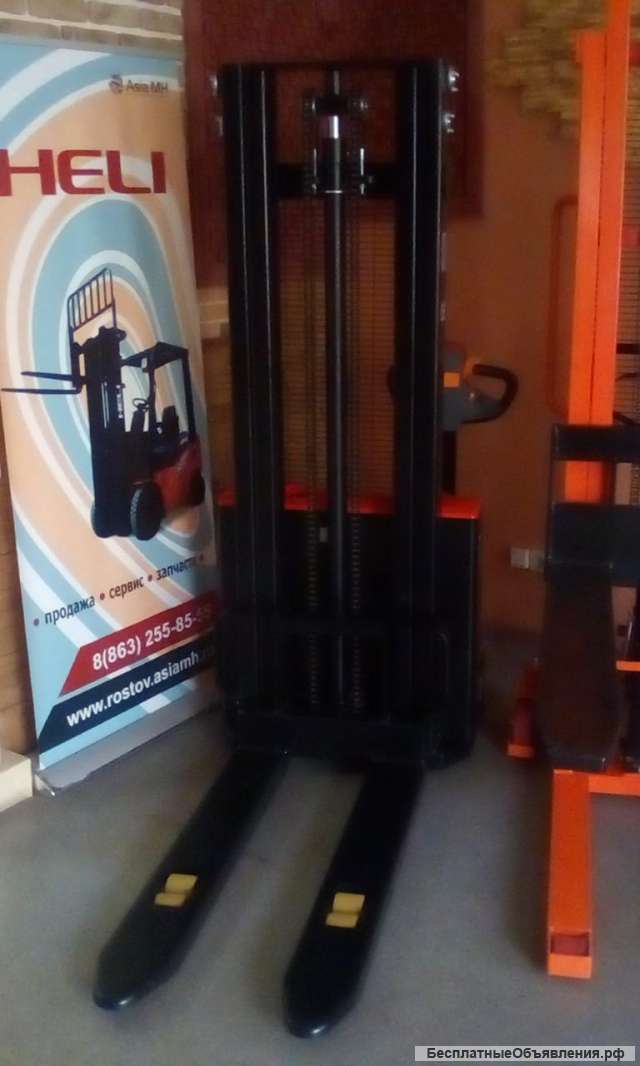 Самоходный штабелер HELI/Warun CDD12-070 M300